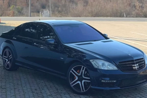 Auto in Vendita a Tirana - 7,999 Euro