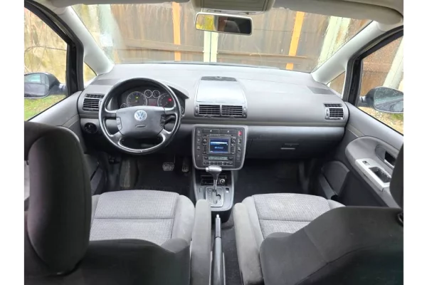 Auto in Vendita a Tirana - 3,900 Euro