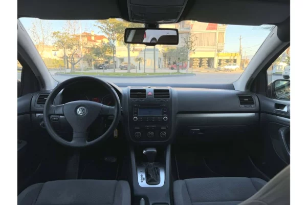 Makina ne shitje ne Fier - 2,999 Euro