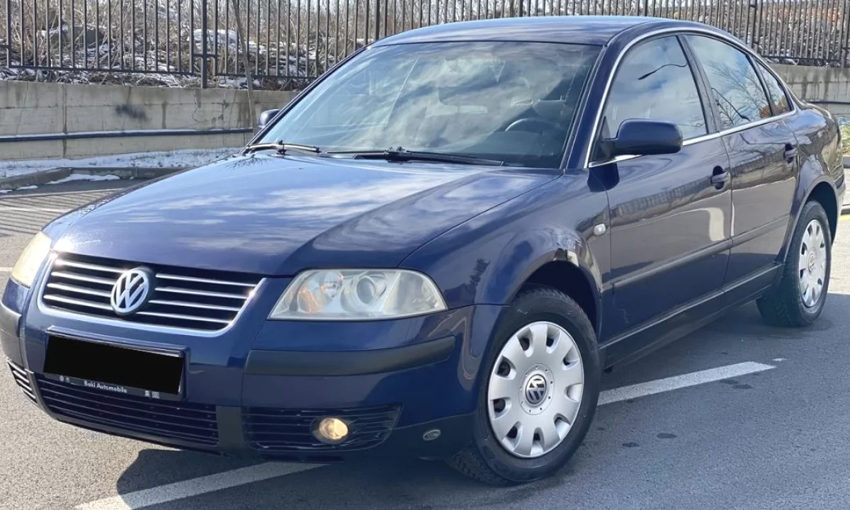 Auto in Vendita a Mitrovica, Volkswagen, 2004 Diesel,Kambio Manual Pagamento 3,900  Euro.