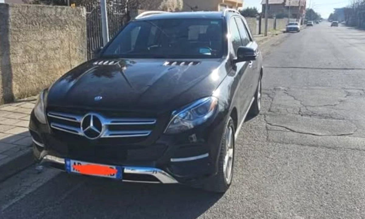 Auto in Vendita a Durazzo, Mercedes-Benz, 2017 Diesel,Kambio Automatik Pagamento 17,000  Euro.