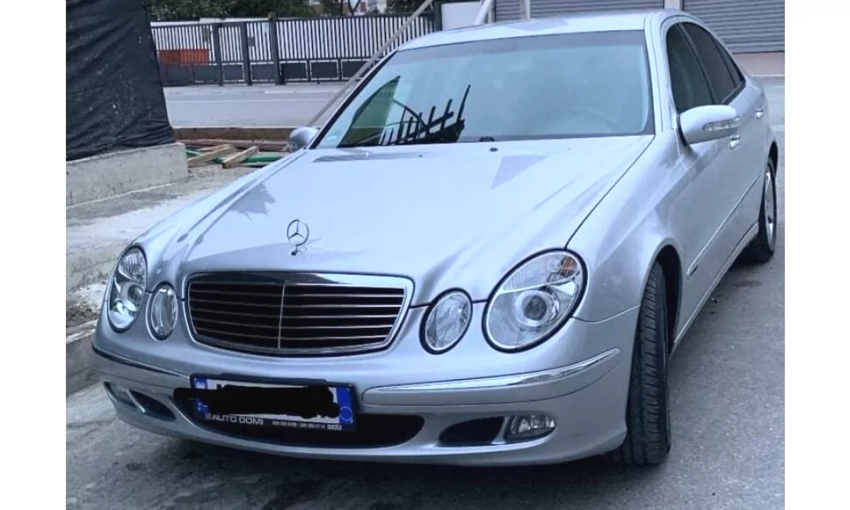 Auto in Vendita a Kavaja, Mercedes-Benz, 2006 Diesel,Kambio Manual Pagamento 4,000  Euro.