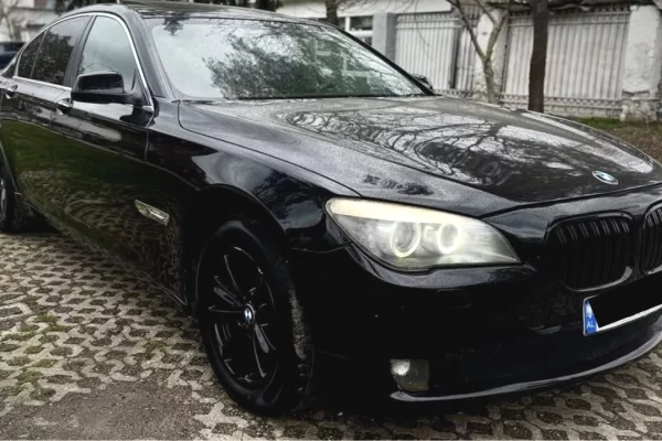 Auto in Vendita a Tirana - 8,500 Euro