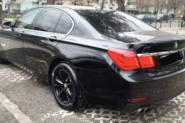 Auto in Vendita a Tirana - 8,500 Euro