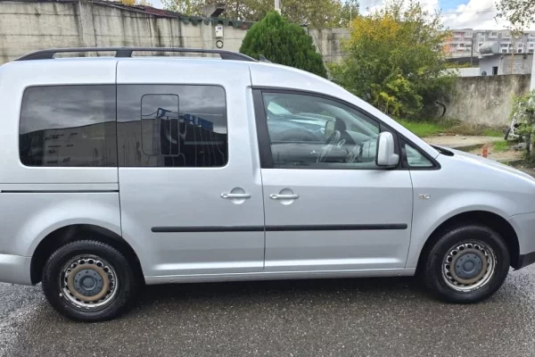 Auto in Vendita a Tirana - 4,000 Euro