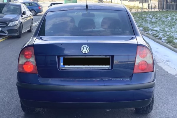 Makina ne shitje ne Prishtine - 3,900 Euro