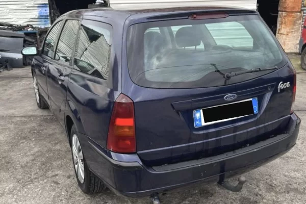 Makina ne shitje ne Tirane - 1,300 Euro