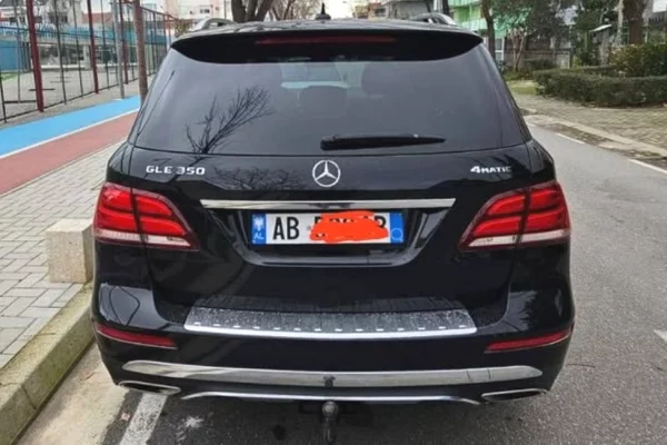 Auto in Vendita a Durazzo - 17,000 Euro