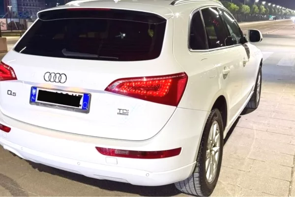 Auto in Vendita a Tirana - 13,500 Euro