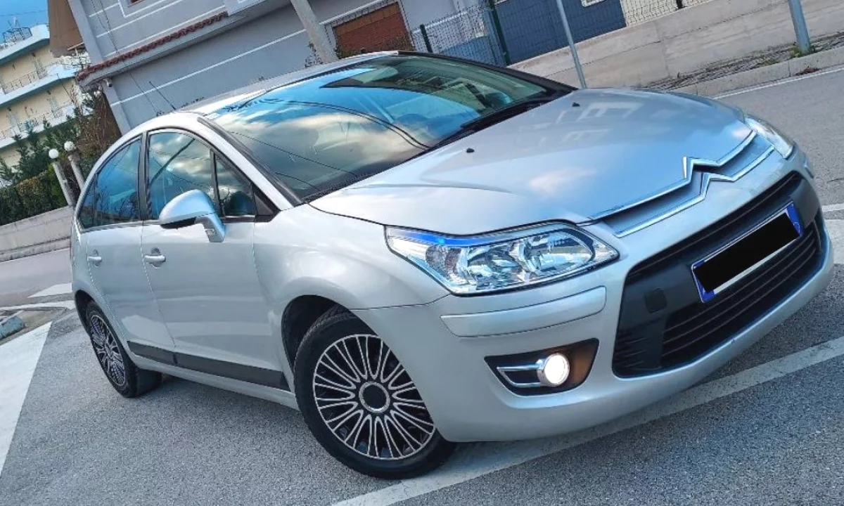 Auto in Vendita a Valona, Citroen, 2010 Benzine,Kambio Manual Pagamento 3,600  Euro.