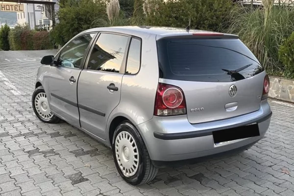 Auto in Vendita a Tirana - 3,800 Euro