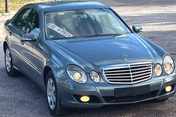 Makina ne shitje ne Pogradec - 5,500 Euro