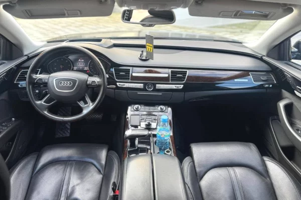 Makina ne shitje ne Tirane - 15,500 Euro