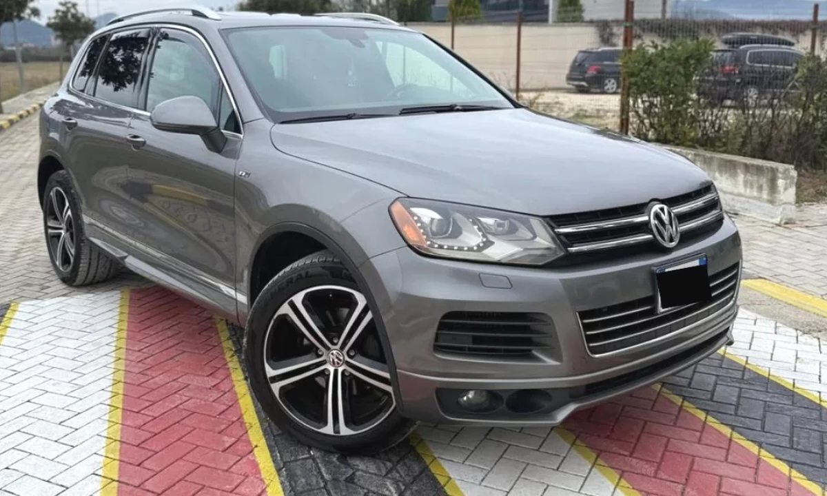 Auto in Vendita a Tirana, Volkswagen, 2014 Diesel,Kambio Automatik Pagamento 15,800  Euro.