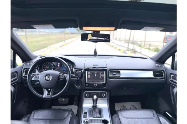 Auto in Vendita a Tirana - 15,800 Euro