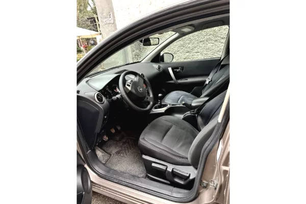 Makina ne shitje ne Tirane - 4,400 Euro