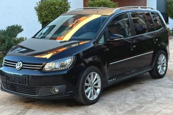 Auto in Vendita a Tirana - 9,999 Euro