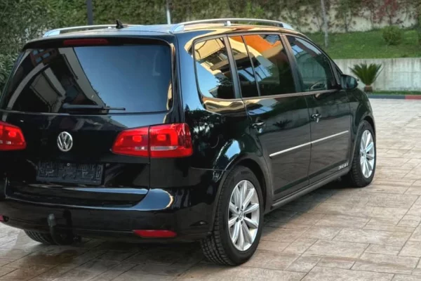 Auto in Vendita a Tirana - 9,999 Euro