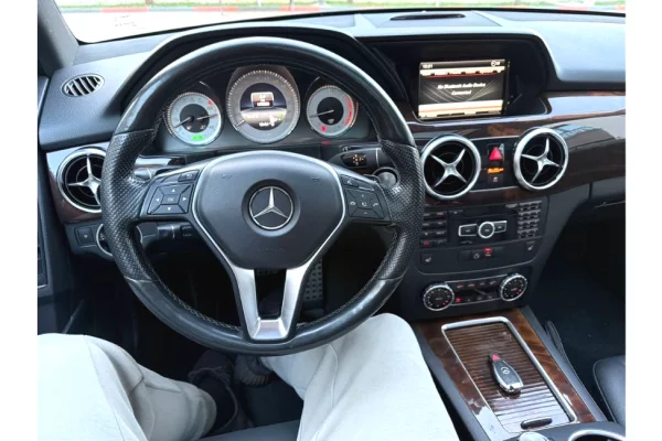 Auto in Vendita a Tirana - 13,900 Euro