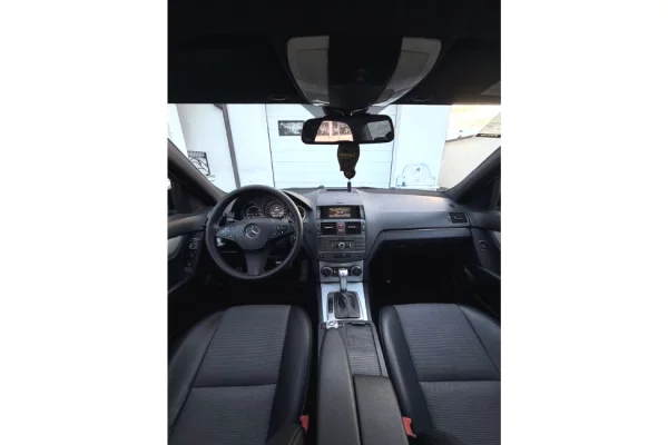 Auto in Vendita a Pristina - 10,700 Euro