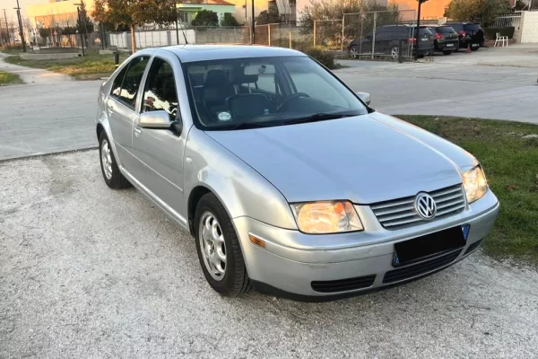 Auto in Vendita a Tirana - 1,900 Euro