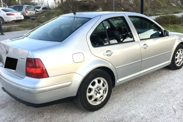 Auto in Vendita a Tirana - 1,900 Euro