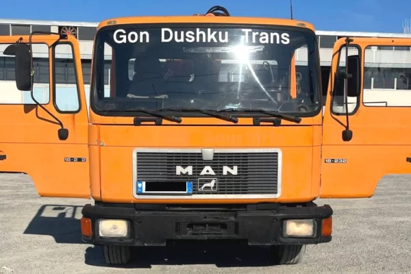 Makina ne shitje ne Tirane - 16,500 Euro