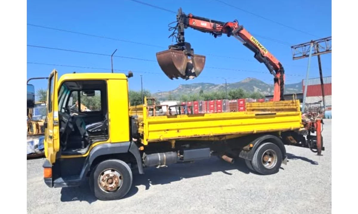 Auto in Vendita a Tirana, Man, 1999 Diesel,Kambio Manual Pagamento 17,000  Euro.