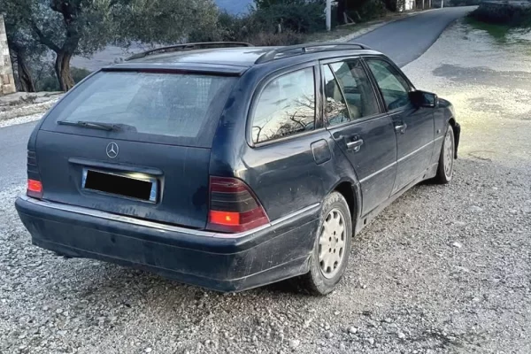 Cars for sale in Tirana - 1,200 Euro