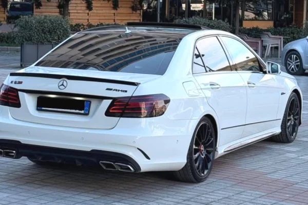 Auto in Vendita a Tirana - 12,400 Euro