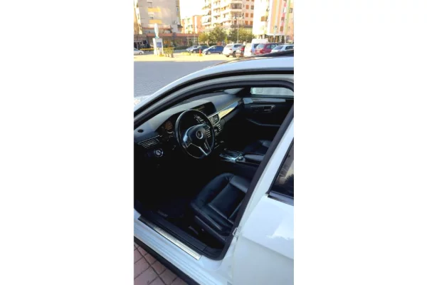 Auto in Vendita a Tirana - 12,400 Euro