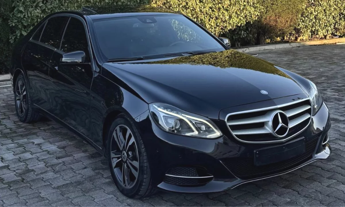 Auto in Vendita a Tirana, Mercedes-Benz, 2016 Diesel,Kambio Automatik Pagamento 11,800  Euro.