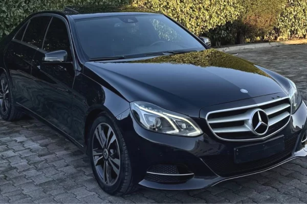 Makina ne shitje ne Tirane - 11,800 Euro