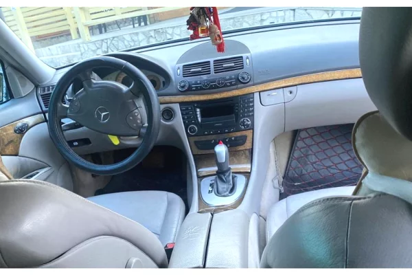 Makina ne shitje ne Elbasan - 3,400 Euro