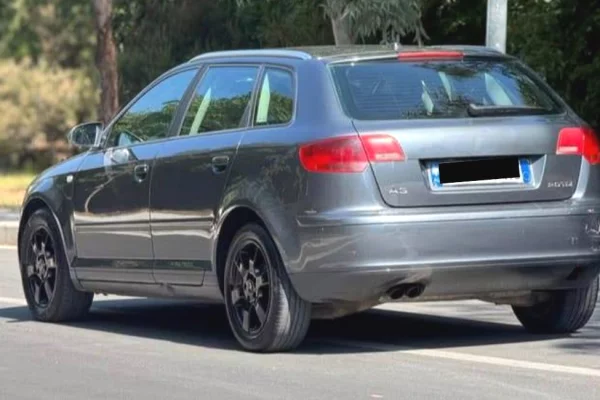 Auto in Vendita a Tirana - 2,999 Euro