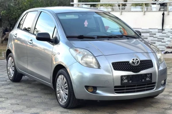 Auto in Vendita a Tirana - 3,400 Euro