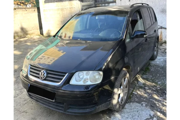 Auto in Vendita a Tirana - 2,500 Euro