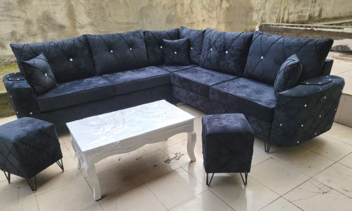 SUPER MODEL NE SHITJE 