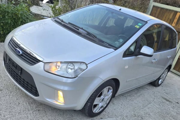 Auto in Vendita a Tirana - 2,900 Euro