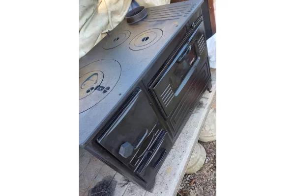 Mobilje dhe Elektroshtepiake ne Durres - 8,000 Leke