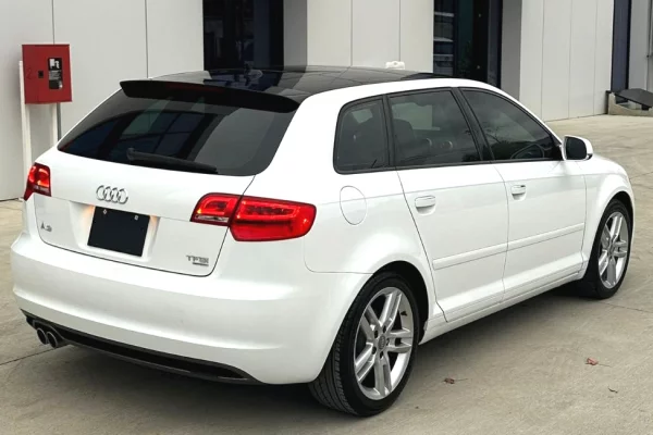 Auto in Vendita a Tirana - 6,800 Euro