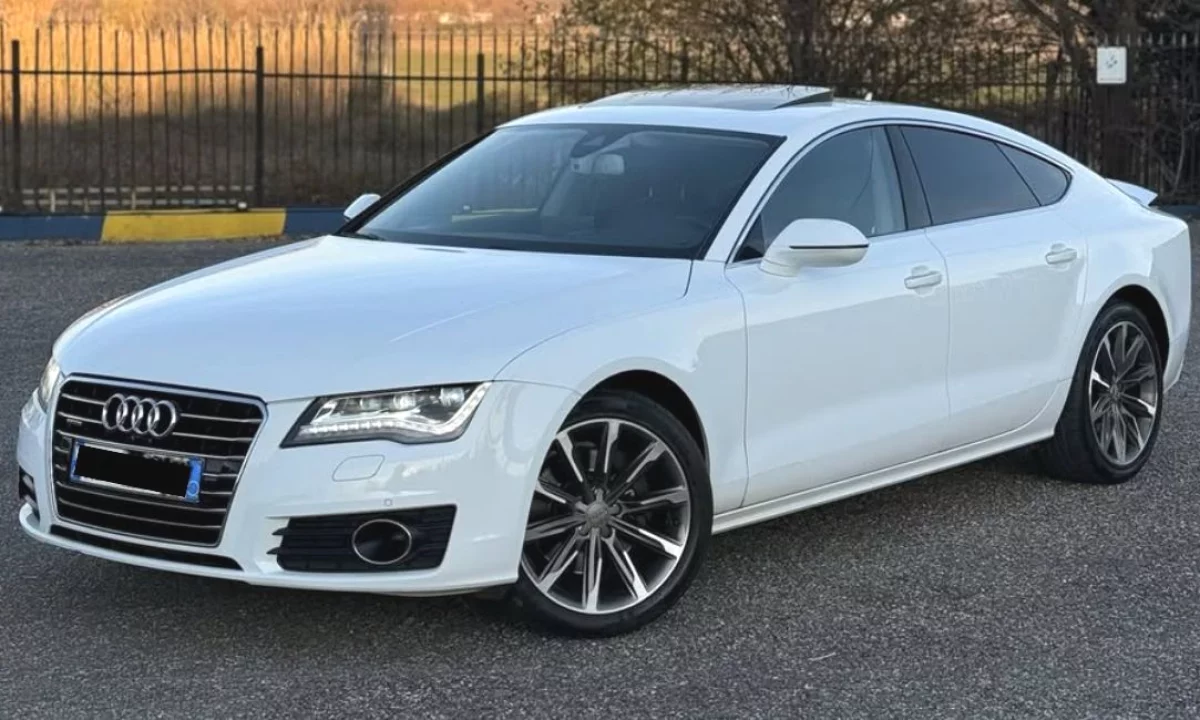 Makina ne shitje ne Shkoder, Audi, 2014 Diesel,Kambio Automatik Pagesa 11,999  Euro.