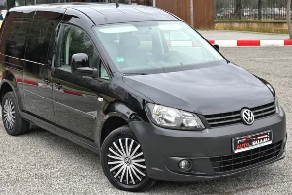 Auto in Vendita a Tirana - 7,800 Euro