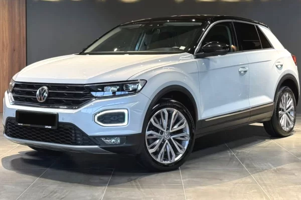 Makina ne shitje ne Tirane - 18,900 Euro