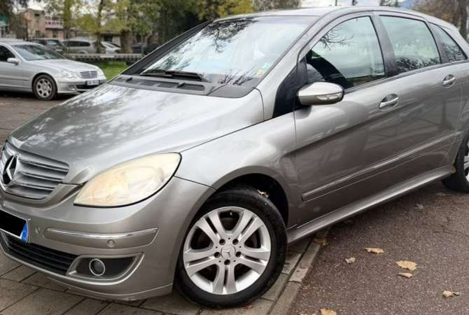 Auto in Vendita a Tirana - 3,500 Euro