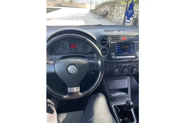 Auto in Vendita a Tirana - 3,750 Euro