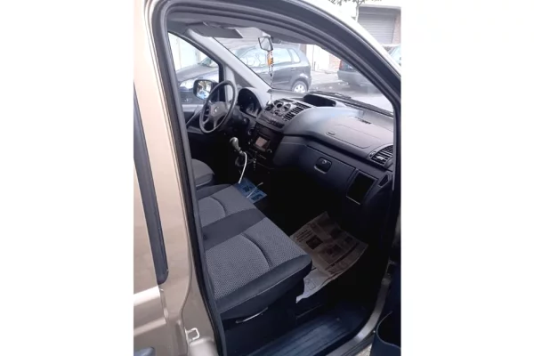 Auto in Vendita a Valona - 11,700 Euro