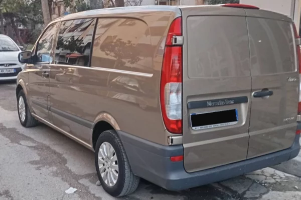 Auto in Vendita a Valona - 11,700 Euro