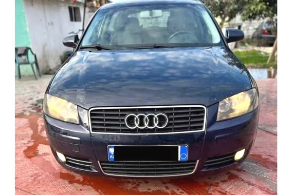 Auto in Vendita a Tirana - 2,300 Euro