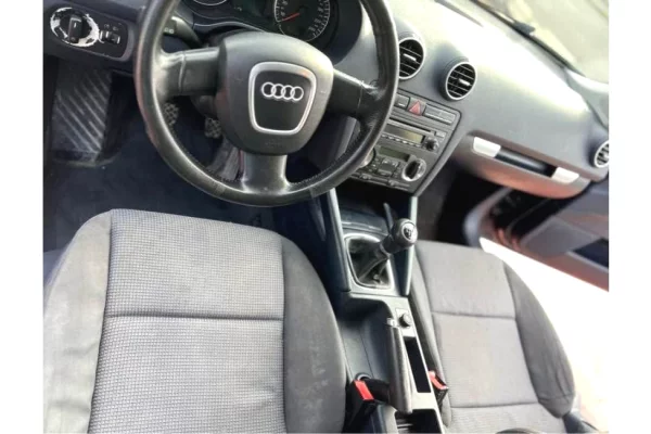 Auto in Vendita a Tirana - 2,300 Euro